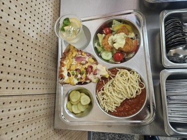 부천 성곡중학교 피자급식 현장